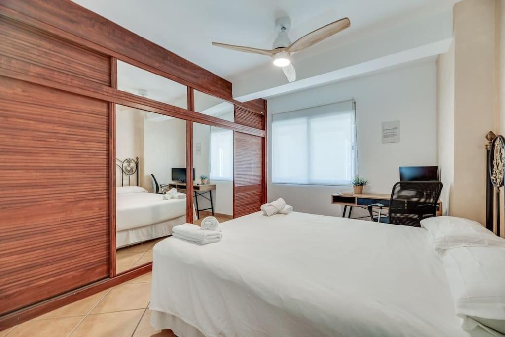 Encantador Apartamento Cerca Del Mar Málaga Exteriör bild