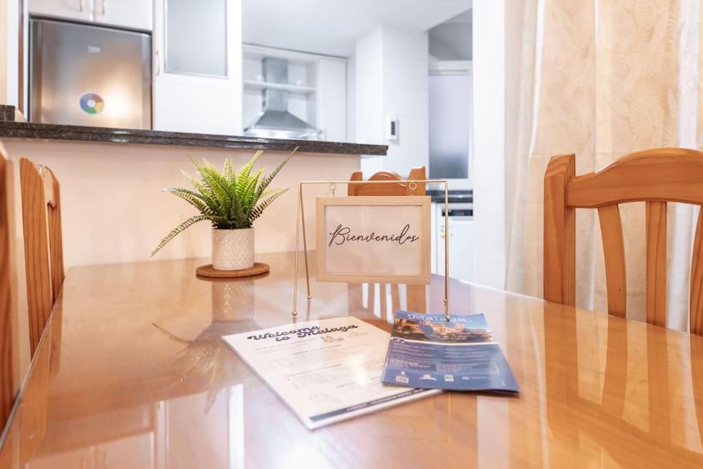 Encantador Apartamento Cerca Del Mar Málaga Exteriör bild